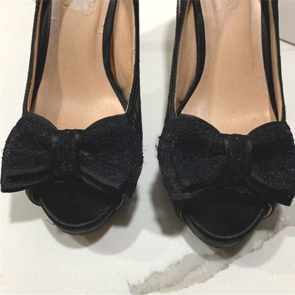 Charming Charlie | Black and Cream Bow Peep Toe Lace Pumps Heels - Picture 2 of 6
